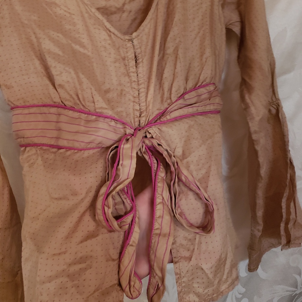 💯% silk blouse - Picture 2 of 5